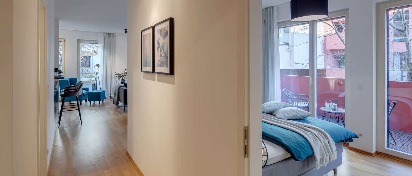 マンション München Schwabing (rechts der Leopoldstraße) 02 玄関入り口 11920