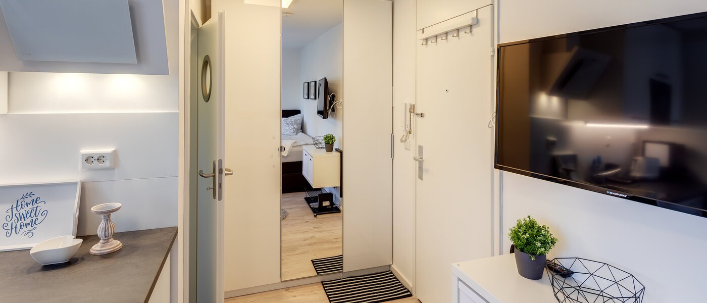 マンション München Solln 01 玄関入り口 11930