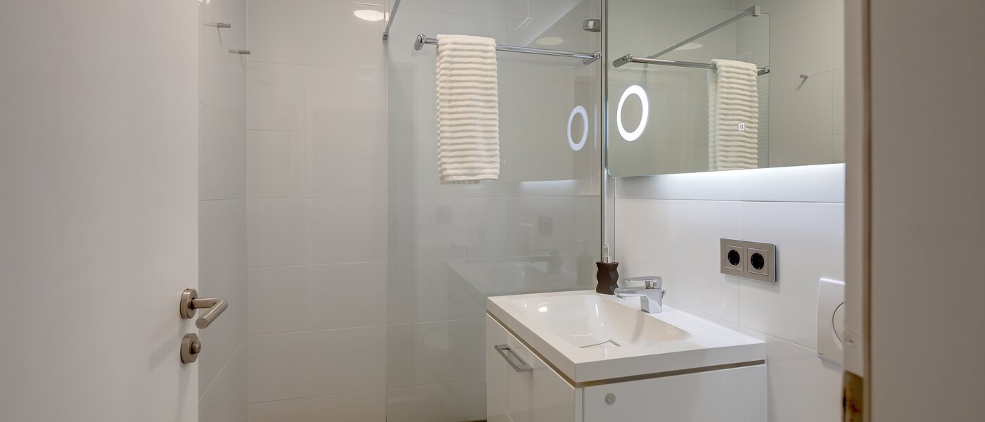 メゾネット・マンション（複数階にわたるマンション） München Schwabing-West (rund um den Hohenzollernplatz) 01 浴室 11944