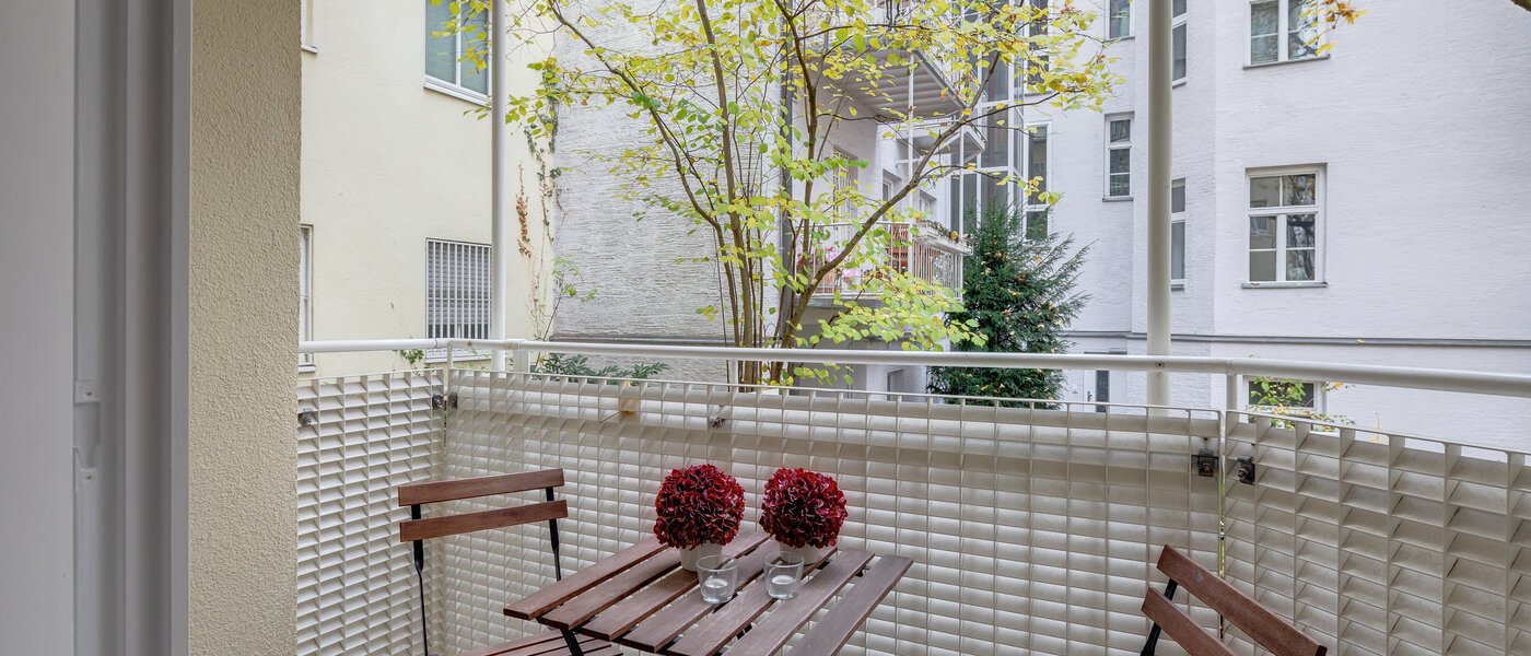 メゾネット・マンション（複数階にわたるマンション） München Schwabing-West (rund um den Hohenzollernplatz) 01 ベランダ 11944