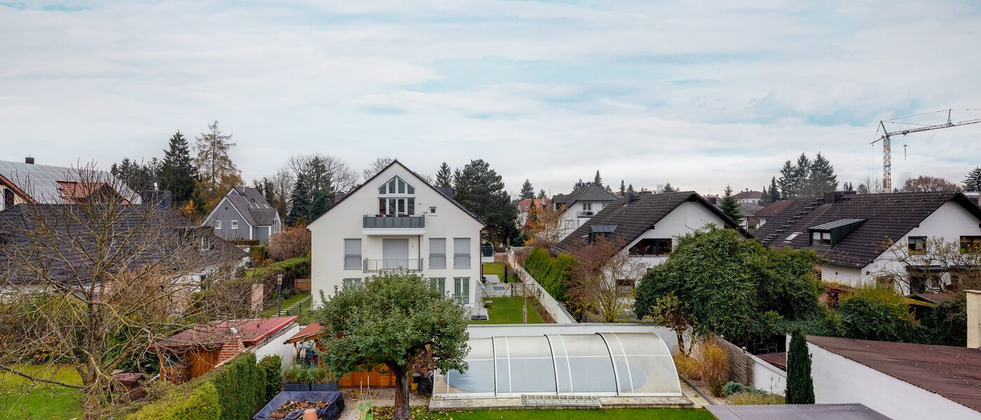 アティック・フラット（屋根裏） München Lerchenau 01 物件からの眺め 11948