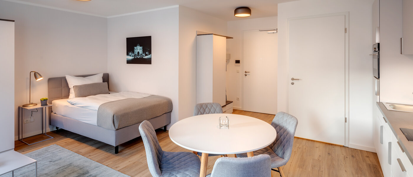 アパルトマン München Milbertshofen 03 リビングエリア 11972