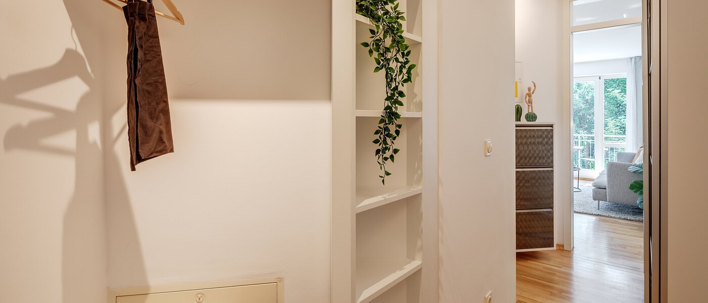 マンション München Schwabing 02 玄関入り口 12216