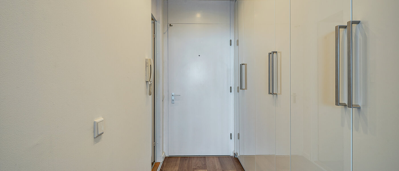 マンション München Schwabing-West 03 玄関入り口 12225