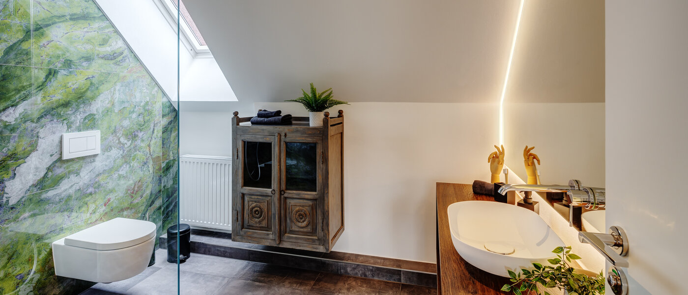 アティック・フラット（屋根裏） München Lehel 03 浴室 12257