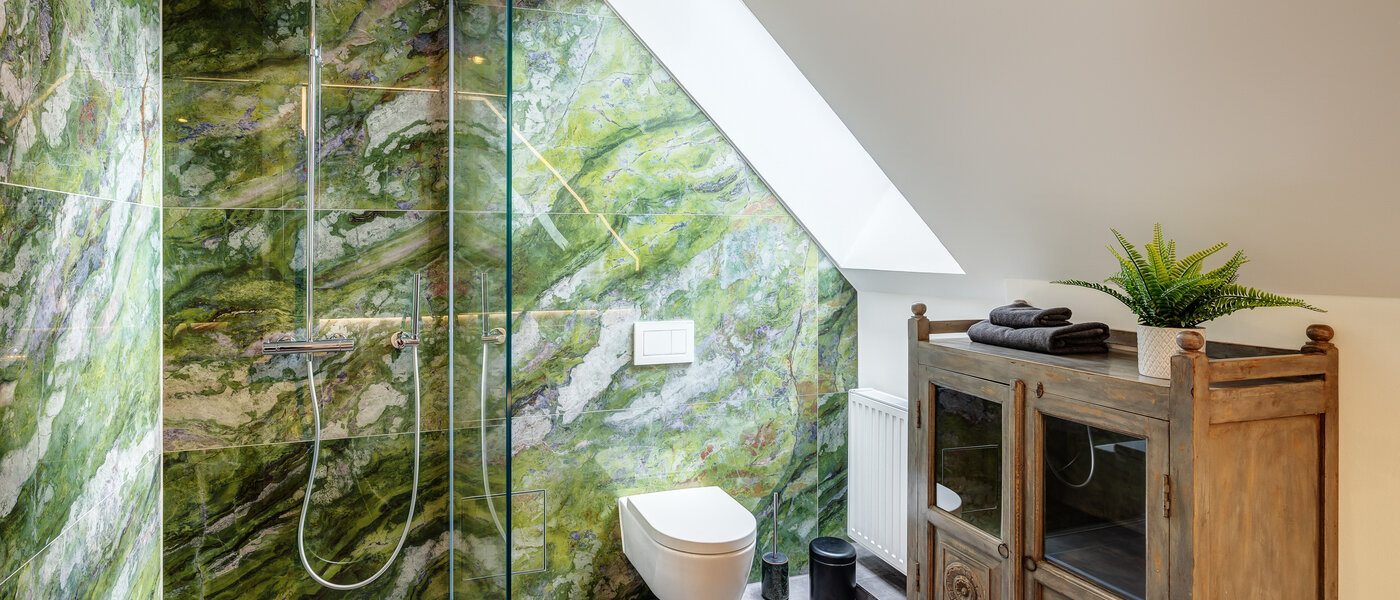 アティック・フラット（屋根裏） München Lehel 04 浴室 12257