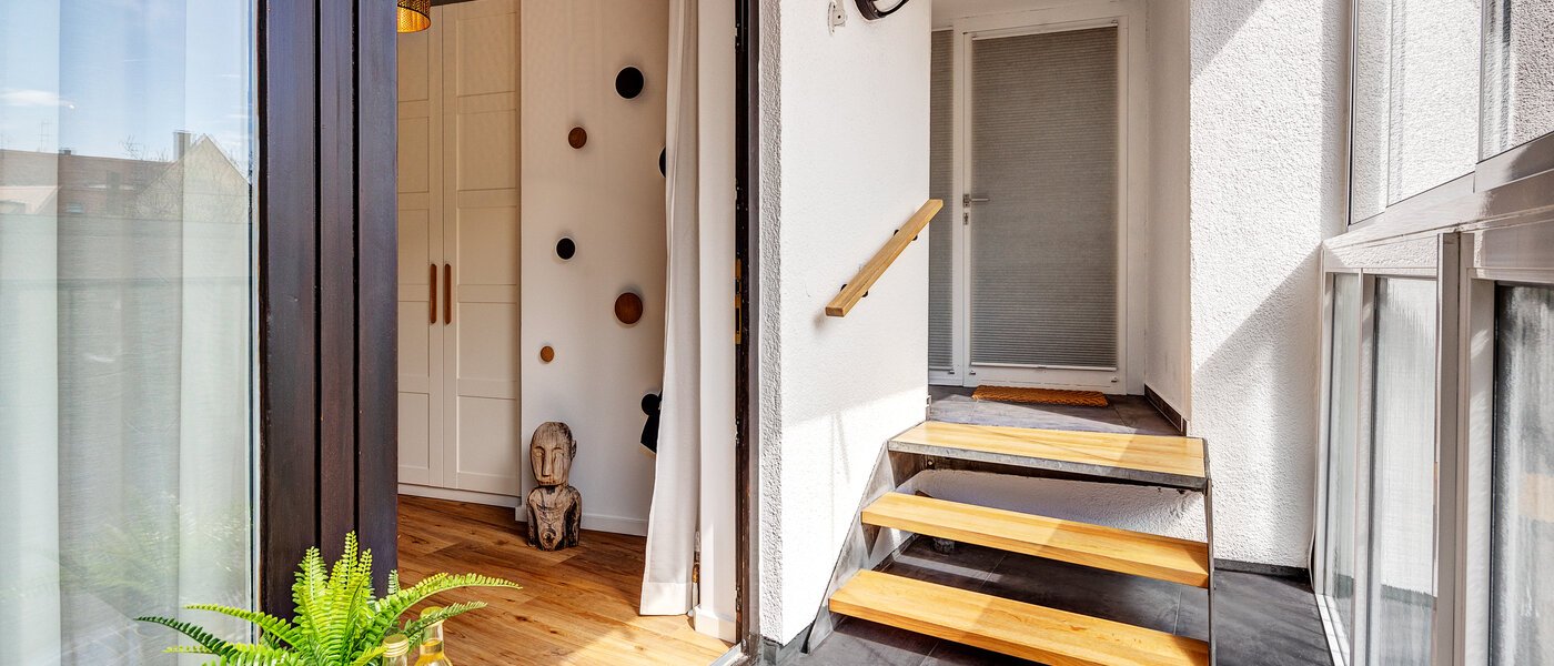 アティック・フラット（屋根裏） München Lehel 02 ベランダ 12257