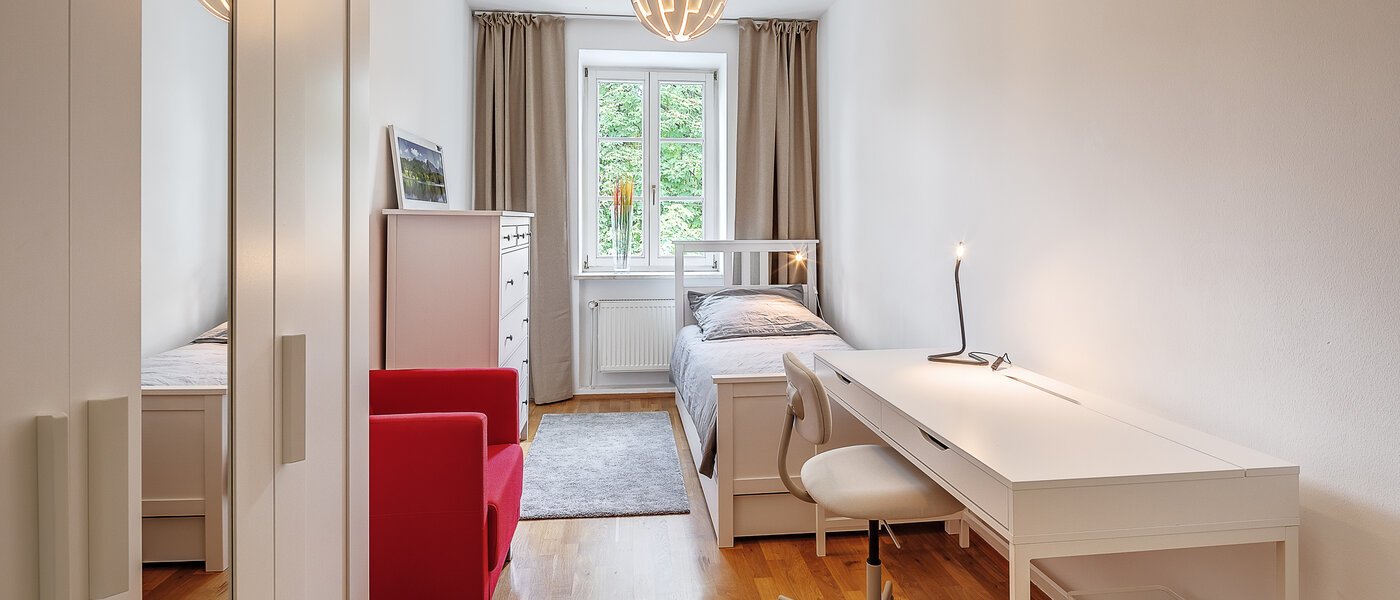 マンション München Maxvorstadt - Westen 01 2.　寝室 12282