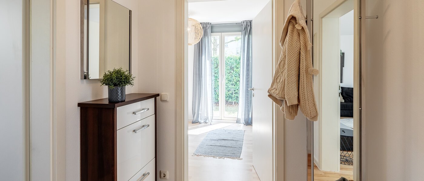 庭付き住宅 München Messestadt Riem 01 玄関入り口 12287