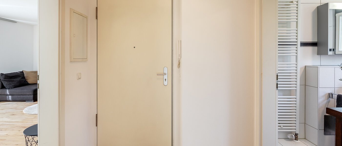 庭付き住宅 München Messestadt Riem 03 玄関入り口 12287