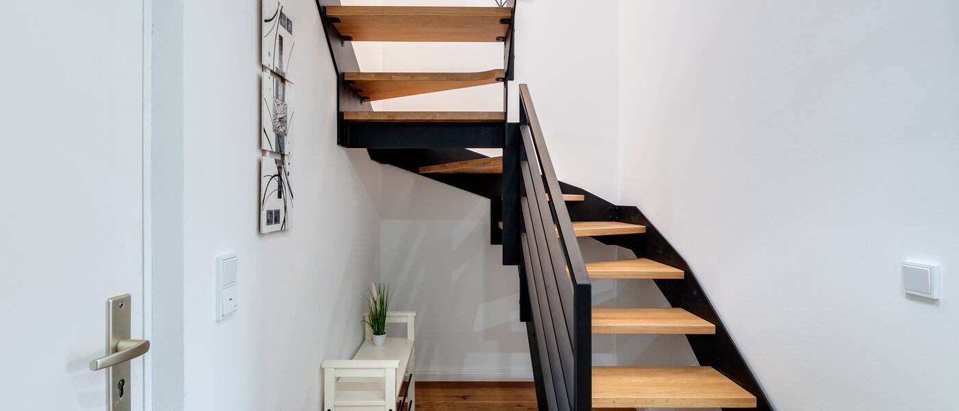 メゾネット・マンション（複数階にわたるマンション） München Moosach 02 玄関入り口 12293