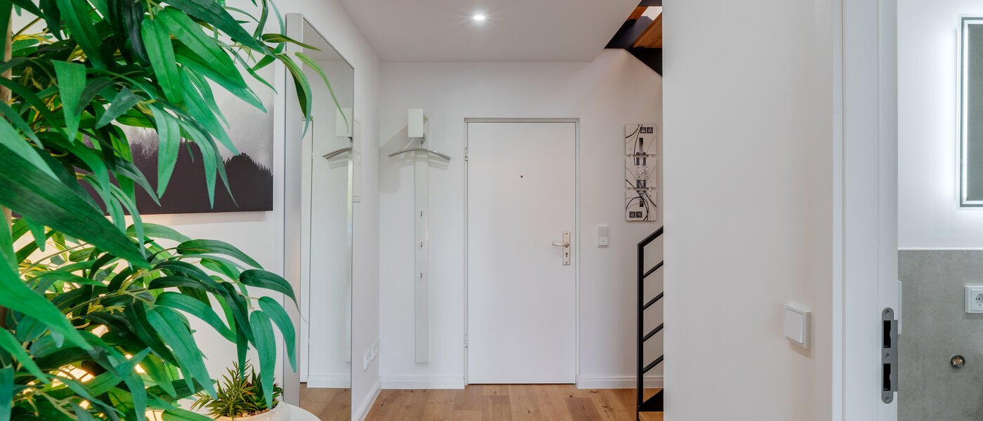 メゾネット・マンション（複数階にわたるマンション） München Moosach 04 玄関入り口 12293