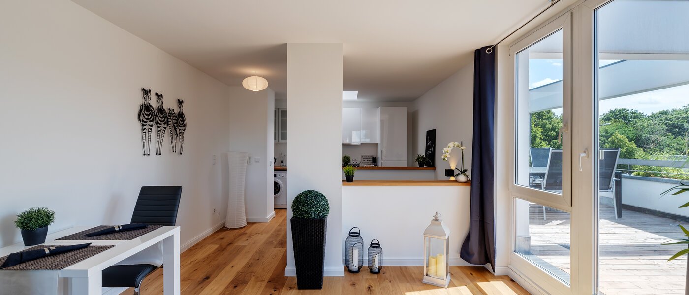 メゾネット・マンション（複数階にわたるマンション） München Moosach 02 リビングエリア 12293