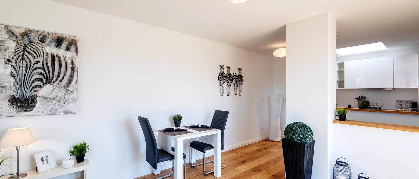 メゾネット・マンション（複数階にわたるマンション） München Moosach 03 リビングエリア 12293