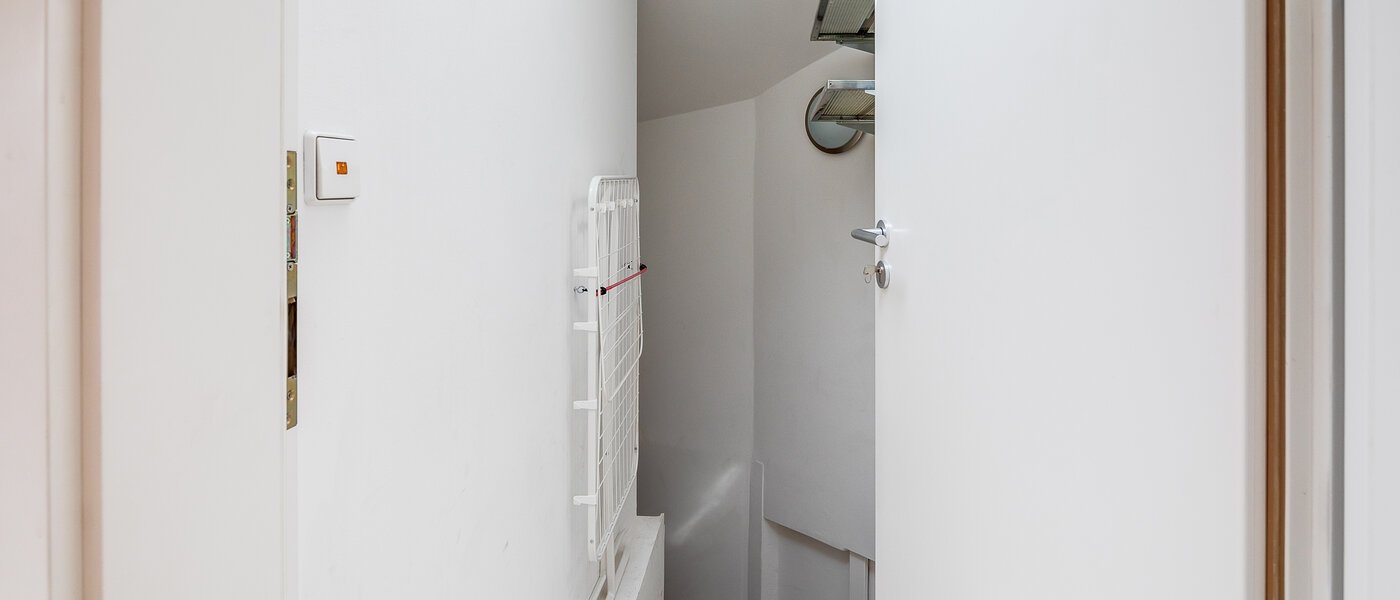 メゾネット・マンション（複数階にわたるマンション） München Maxvorstadt 02 玄関入り口 12304