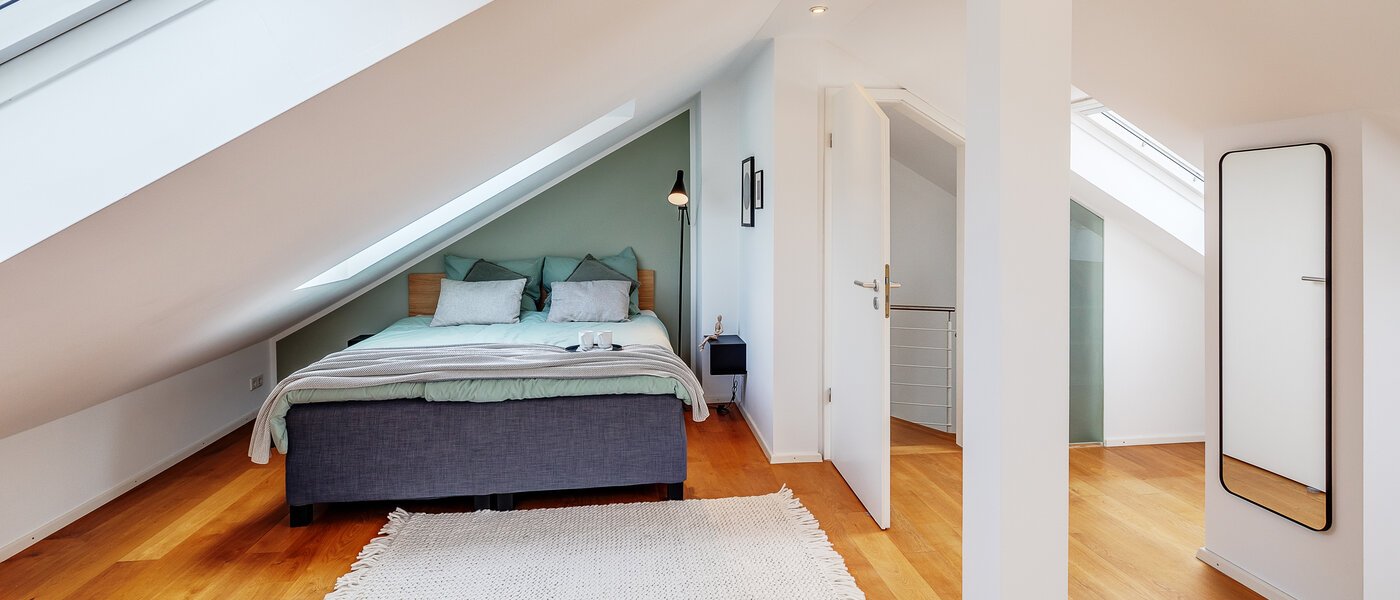 メゾネット・マンション（複数階にわたるマンション） München Maxvorstadt 04 1. 寝室 12304