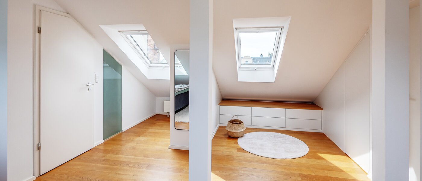 メゾネット・マンション（複数階にわたるマンション） München Maxvorstadt 05 1. 寝室 12304