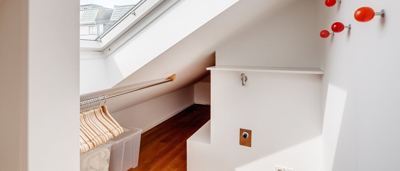 メゾネット・マンション（複数階にわたるマンション） München Maxvorstadt 06 1. 寝室 12304