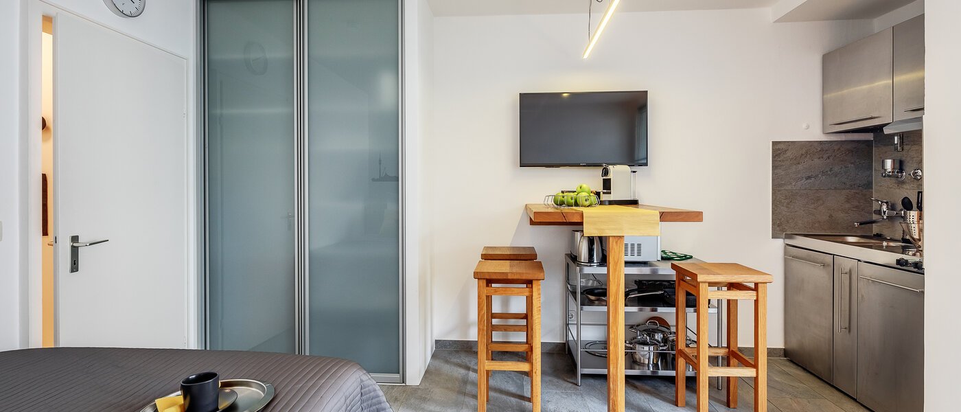 アパルトマン München Maxvorstadt 05 リビングエリア 12325