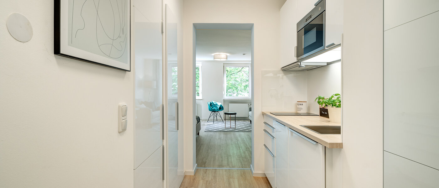 マンション München Schwabing-West (rund um den Hohenzollernplatz) 01 玄関入り口 12352