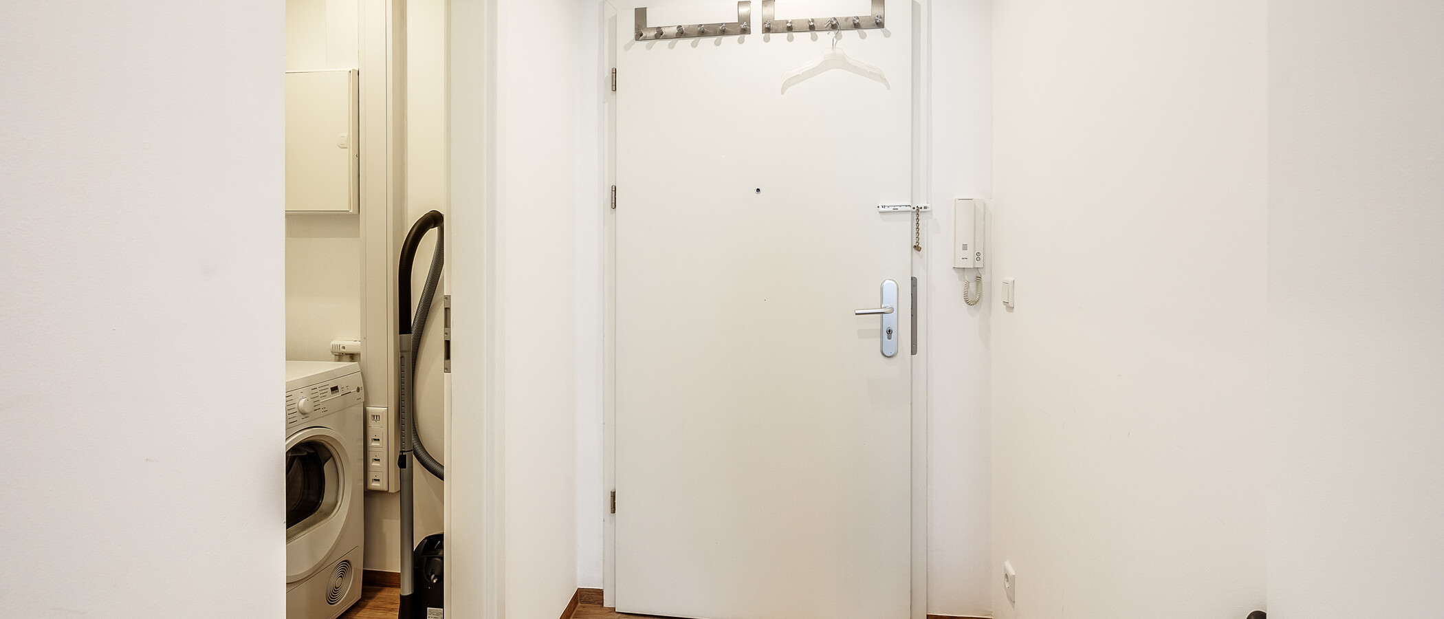 マンション München Isarvorstadt 04 玄関入り口 12369