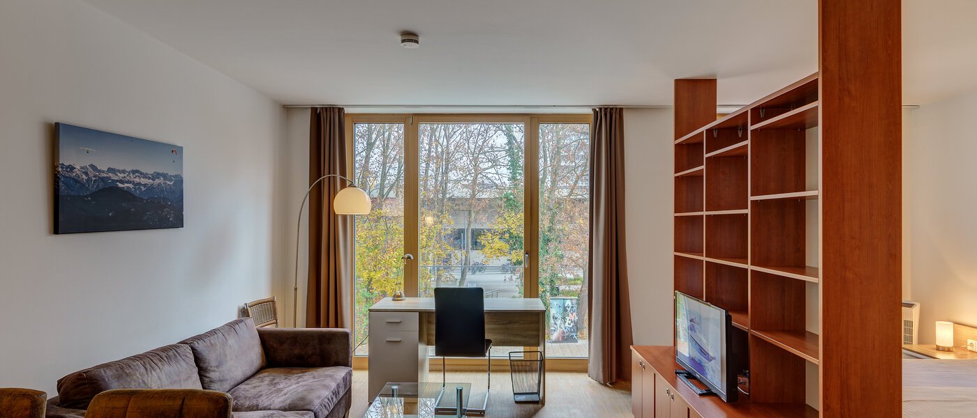 マンション Unterschleißheim Lohhof 01 リビングエリア 12403