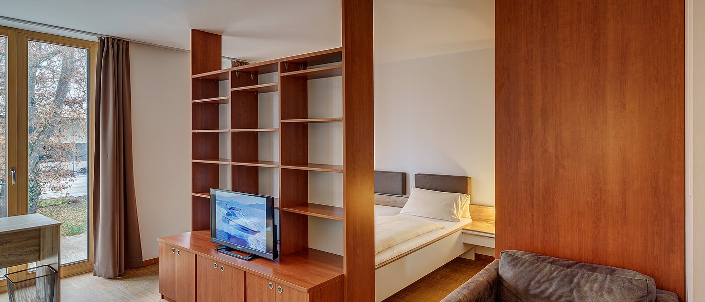 マンション Unterschleißheim Lohhof 03 リビングエリア 12403