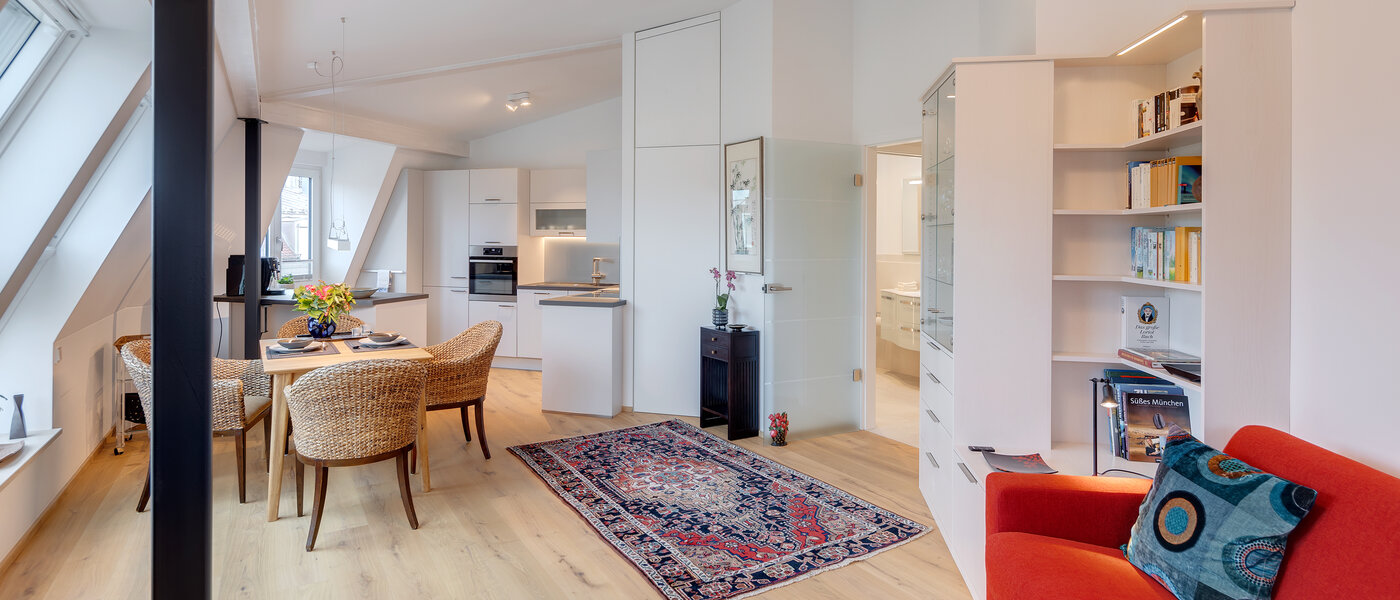 アティック・フラット（屋根裏） München Au 05 リビングエリア 12452