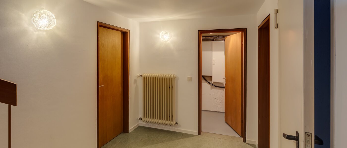 テラスハウス角住宅 München Obersendling 06 玄関入り口 12456