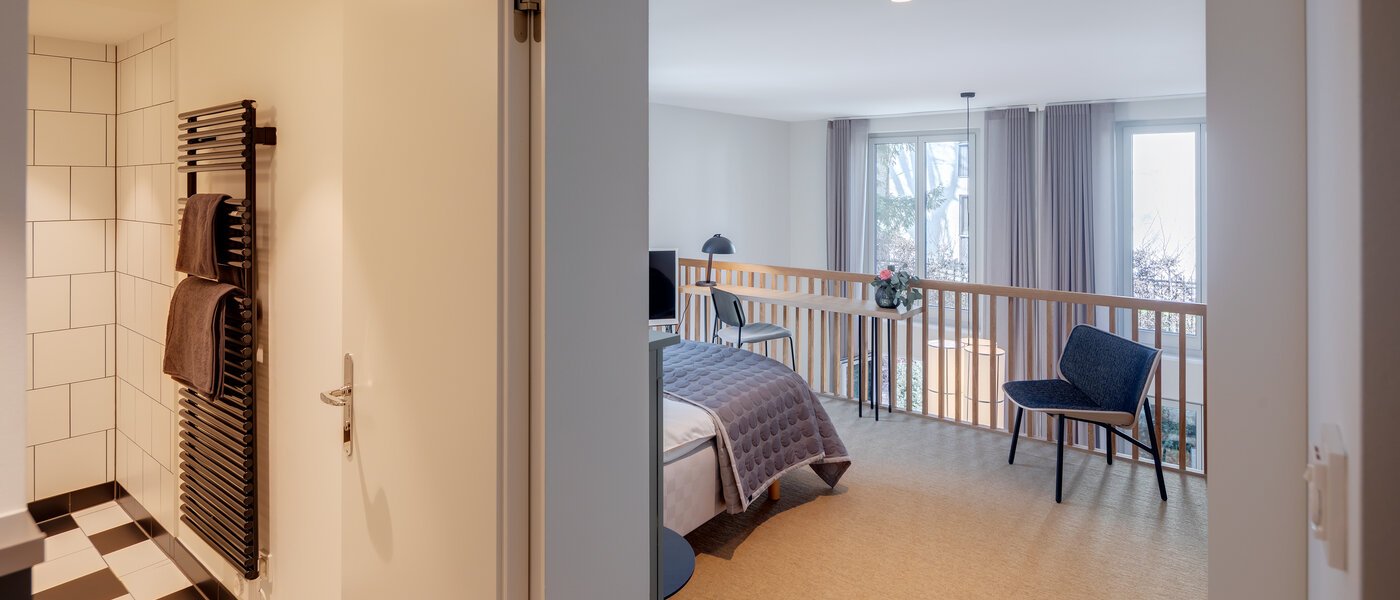 複層－回廊住宅 München Herzogpark 03 浴室 12522