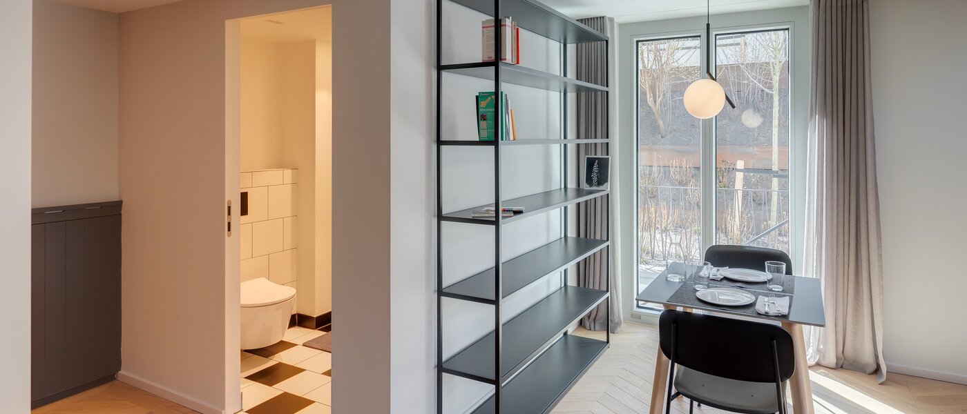 複層－回廊住宅 München Herzogpark 03 リビングエリア 12522