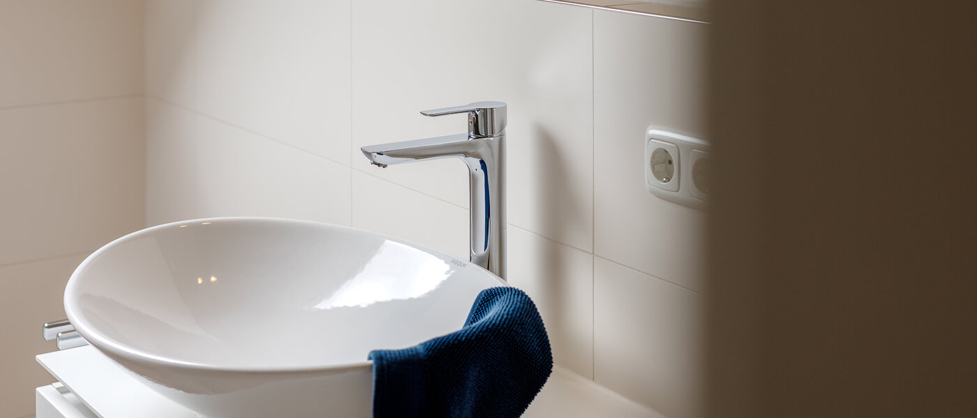 アティック・フラット（屋根裏） München Lerchenau 03 浴室 12556