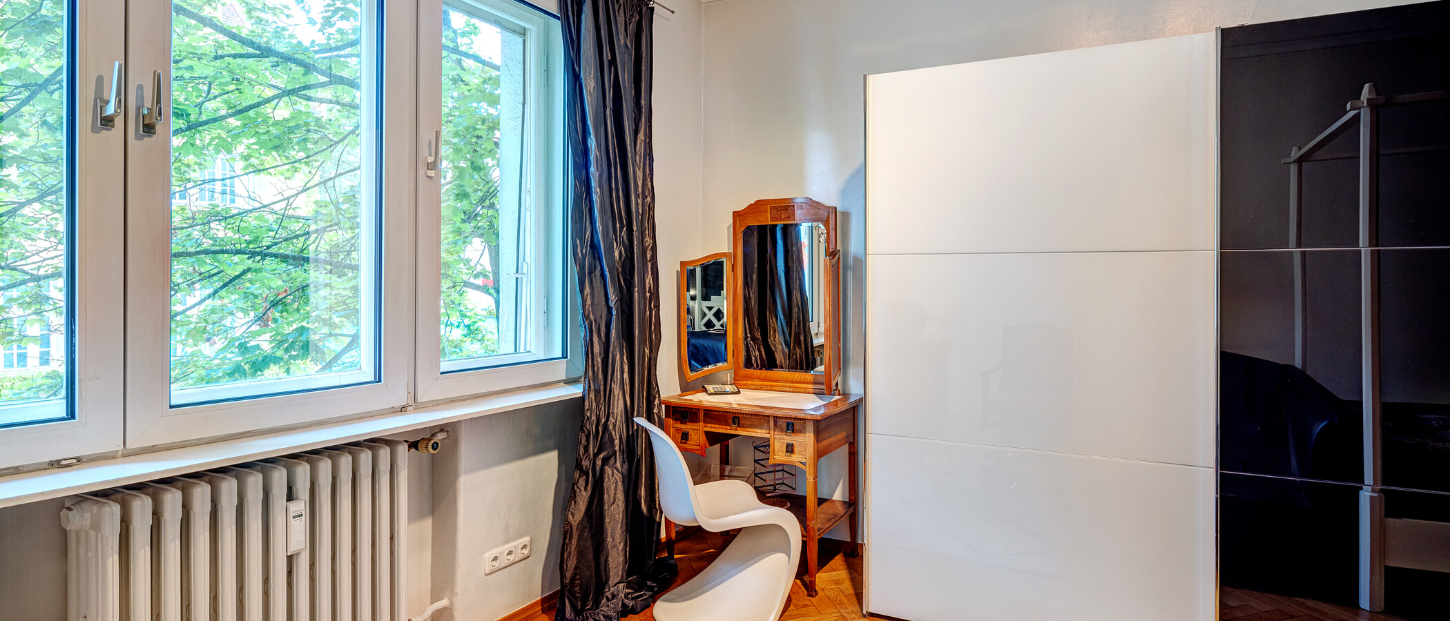 マンション München Schwabing 04 2.　寝室 12591