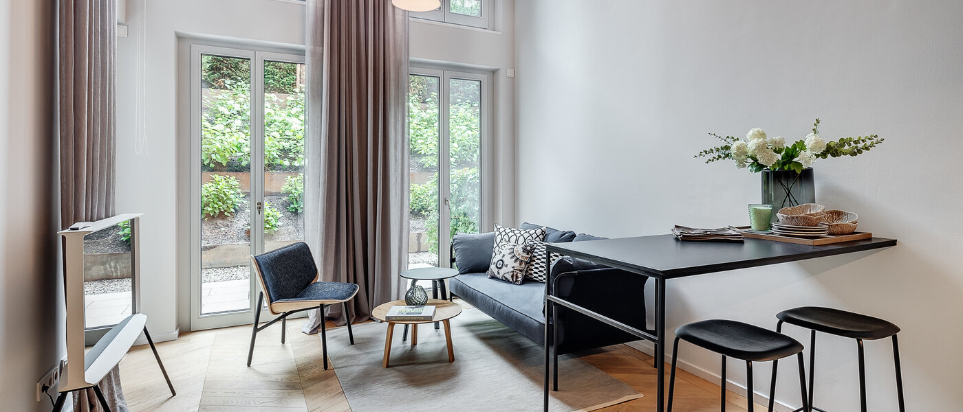 複層－回廊住宅 München Herzogpark 04 リビングエリア 12611