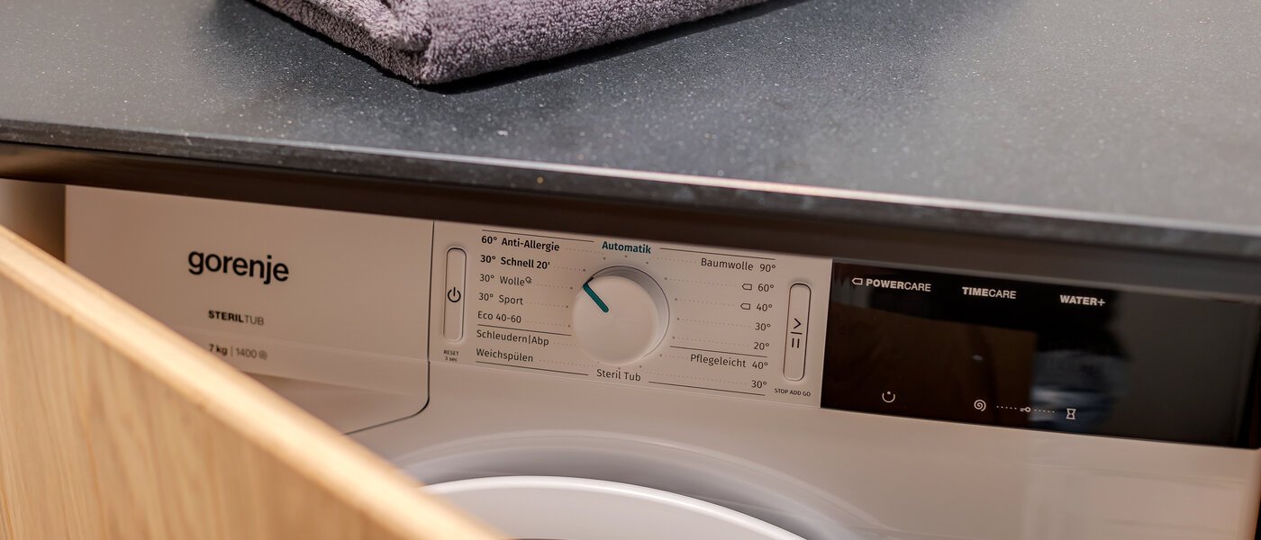 複層－回廊住宅 München Herzogpark 02 ゲスト用 WC 12616