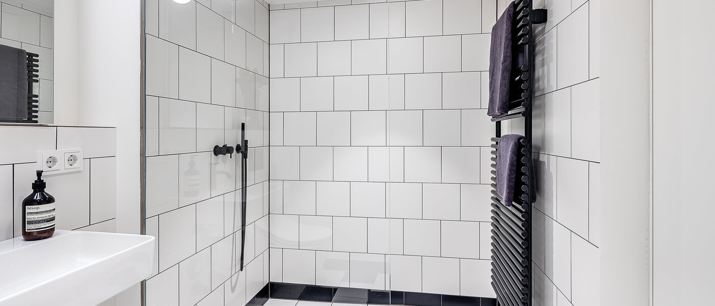 複層－回廊住宅 München Herzogpark 01 浴室 12618