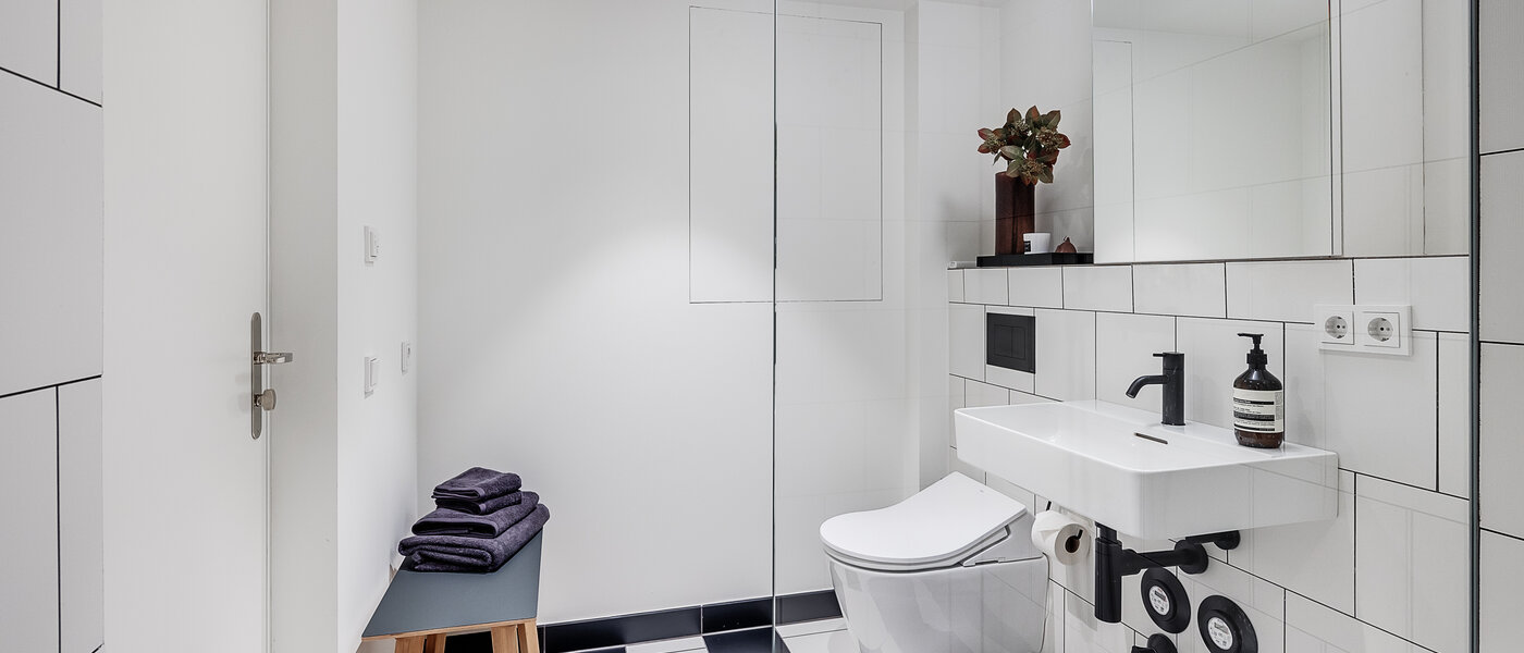 複層－回廊住宅 München Herzogpark 04 浴室 12618