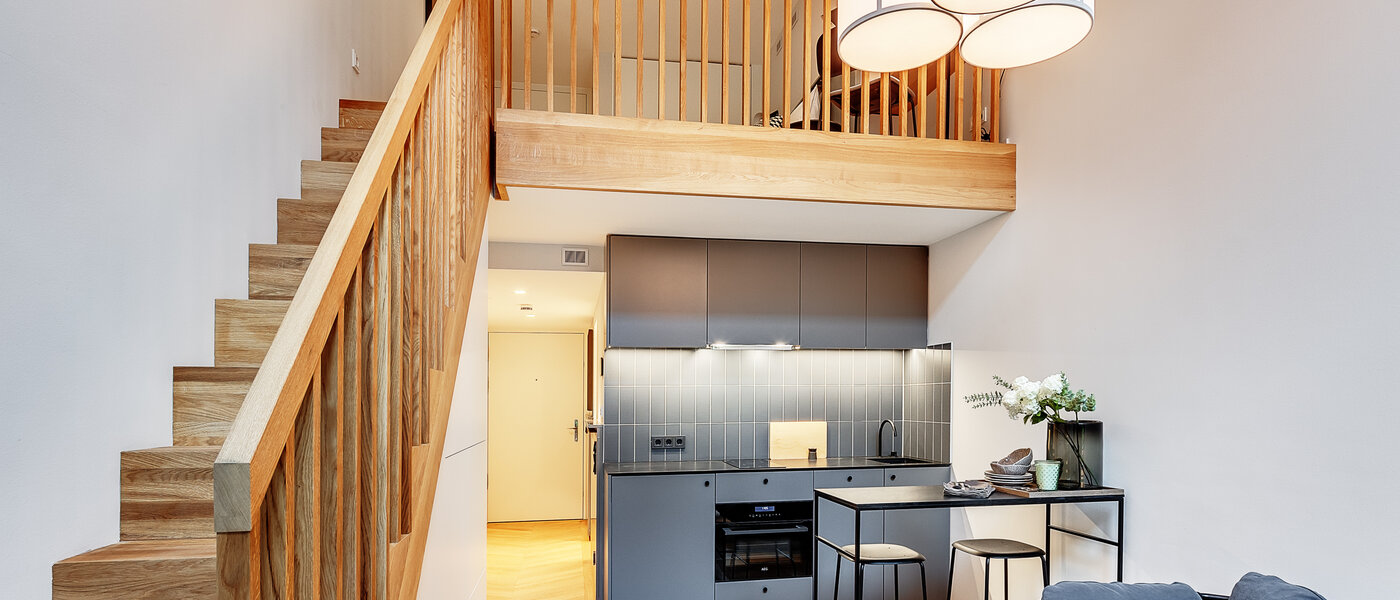 複層－回廊住宅 München Herzogpark 04 リビングエリア 12618