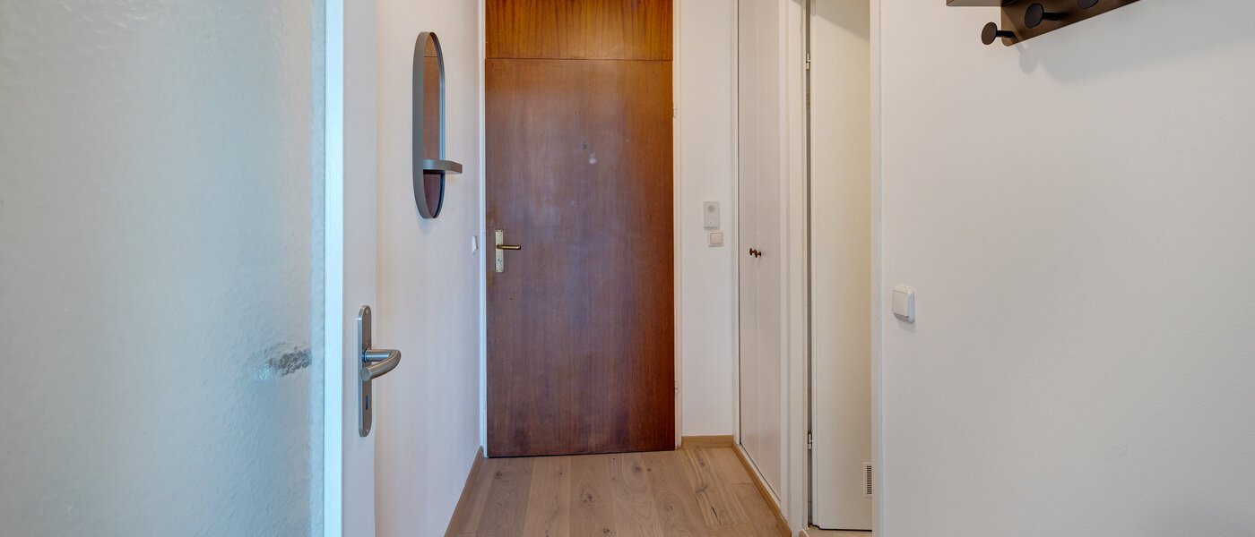 マンション München Au 01 玄関入り口 12633