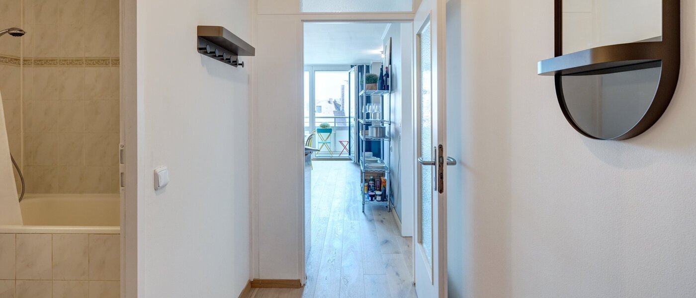 マンション München Au 02 玄関入り口 12633