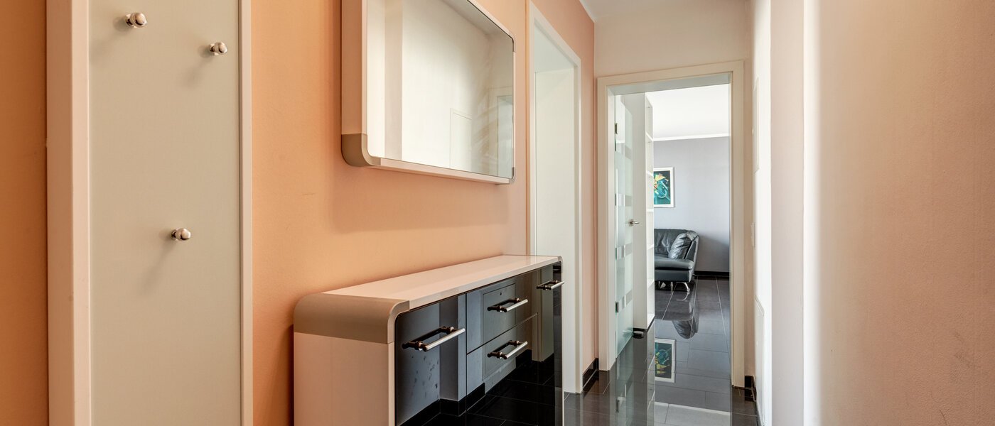 メゾネット・マンション（複数階にわたるマンション） München Pasing 02 玄関入り口 12653