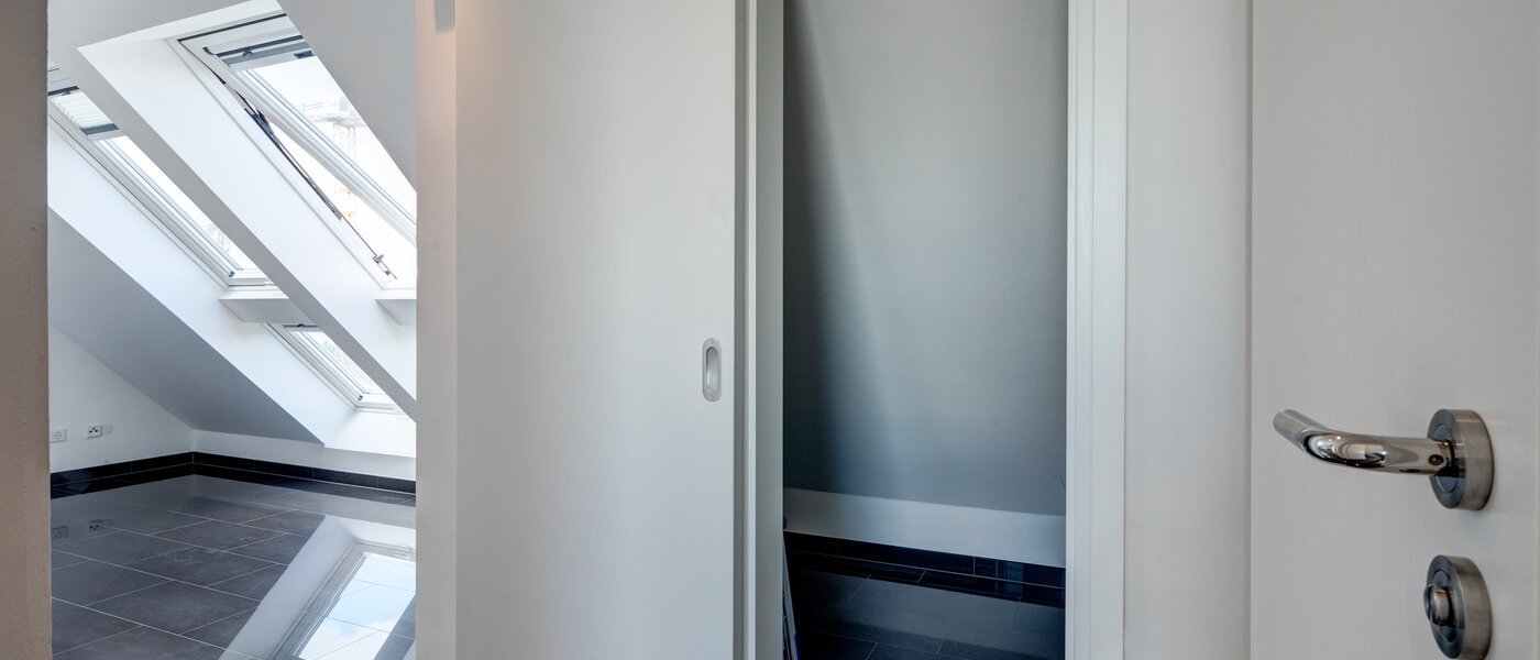 メゾネット・マンション（複数階にわたるマンション） München Pasing 06 玄関入り口 12653