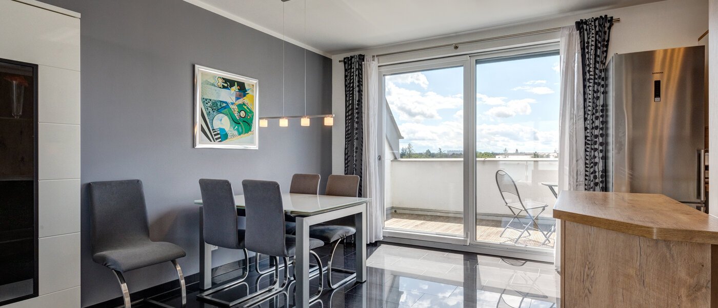 メゾネット・マンション（複数階にわたるマンション） München Pasing 05 リビングエリア 12653