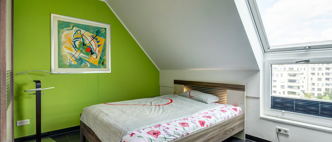 メゾネット・マンション（複数階にわたるマンション） München Pasing 01 1. 寝室 12653