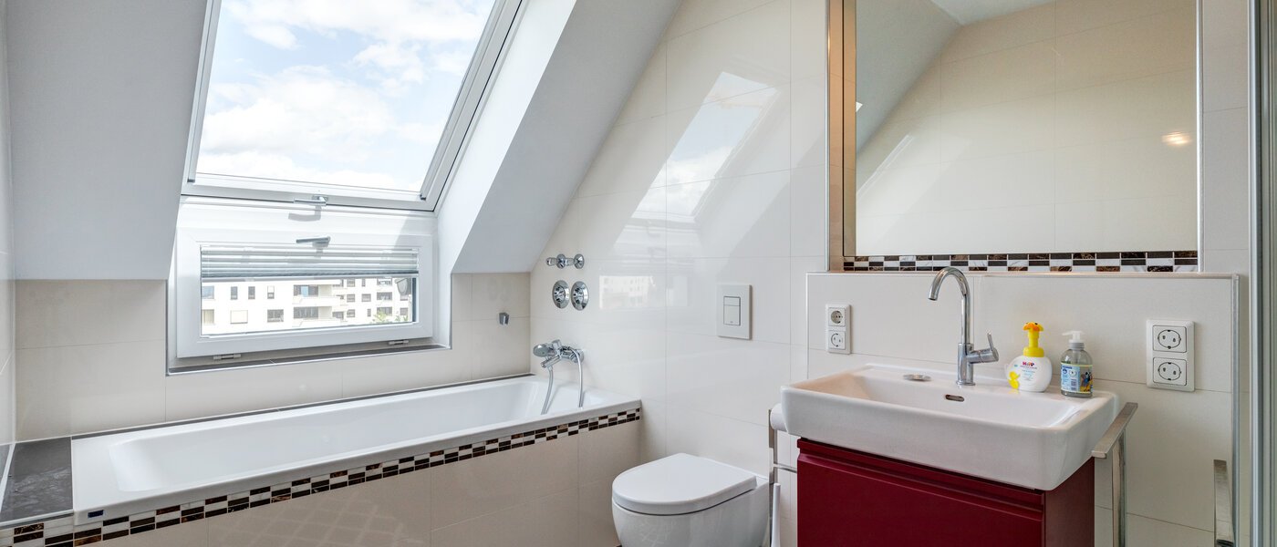 メゾネット・マンション（複数階にわたるマンション） München Pasing 01 1つめの浴室 12653