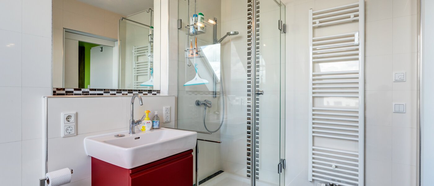 メゾネット・マンション（複数階にわたるマンション） München Pasing 03 1つめの浴室 12653