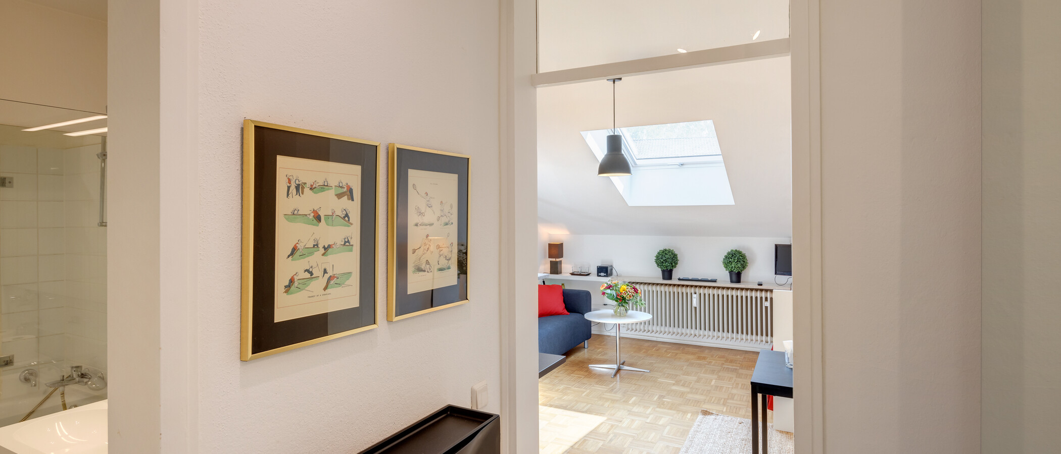 アティック・フラット（屋根裏） Kreuth Weissach 02 玄関入り口 12696