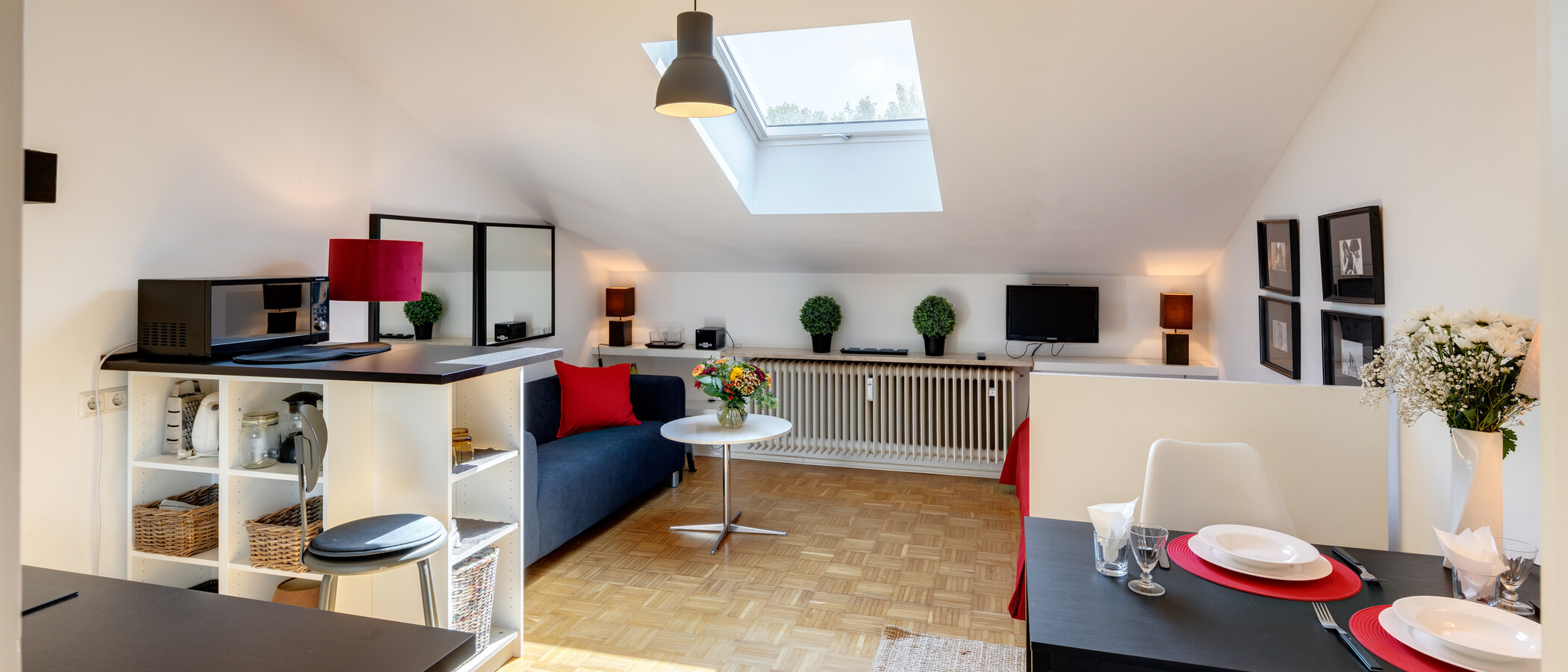 アティック・フラット（屋根裏） Kreuth Weissach 01 リビングエリア 12696