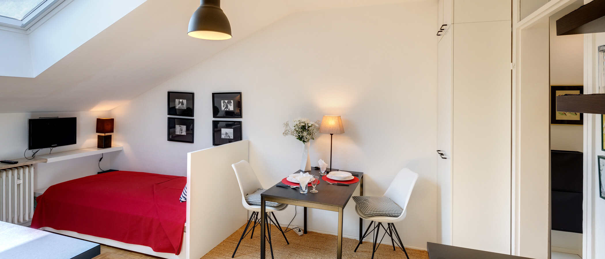 アティック・フラット（屋根裏） Kreuth Weissach 02 リビングエリア 12696