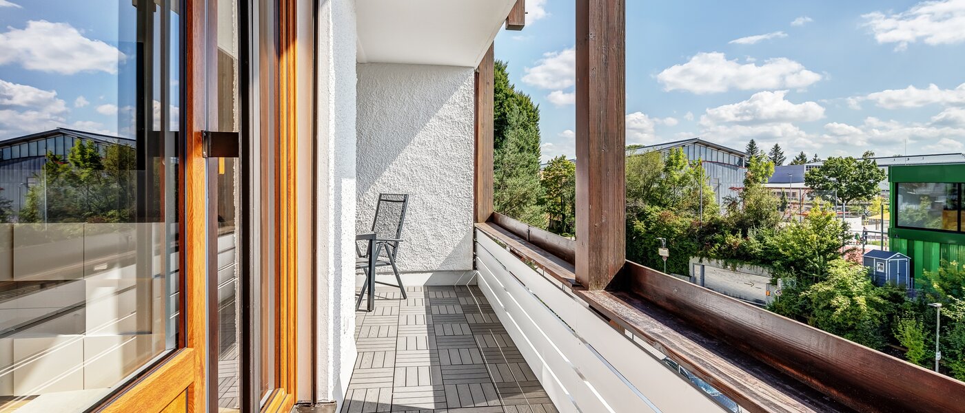 マンション Unterhaching 04 ベランダ 12705